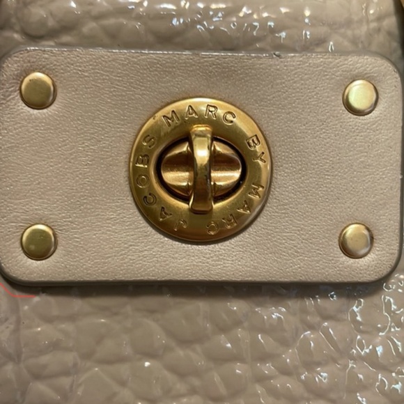 MARC by Marc Jacobs Totally Turnlock Lil Shifty Duffel- in perfect shape. - Picture 2 of 9